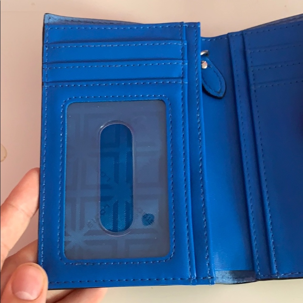 Wallet - Picture 3 of 6